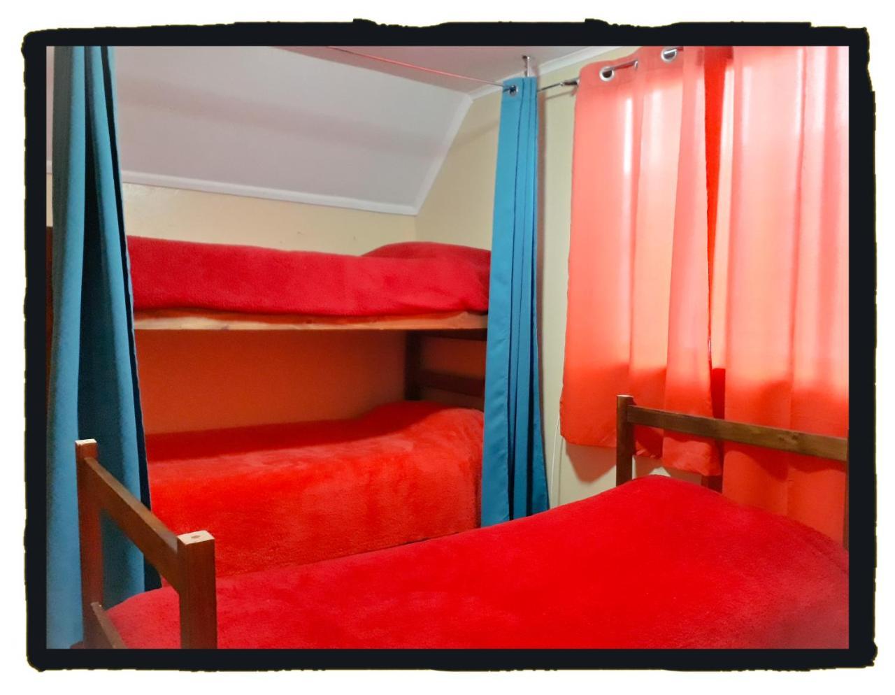 بانغويبولي La Llar Hostel المظهر الخارجي الصورة